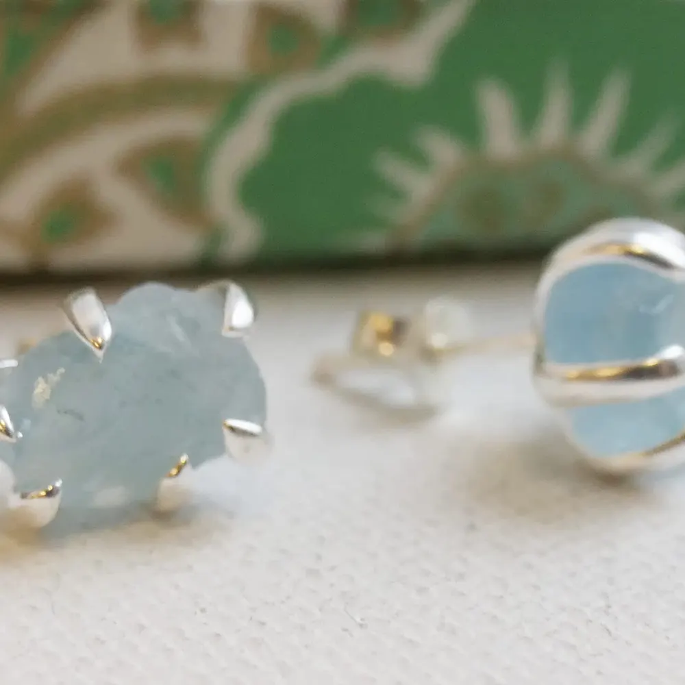 Stud Earrings3